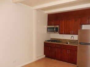 Building Photo - 234 ?Ohua Ave