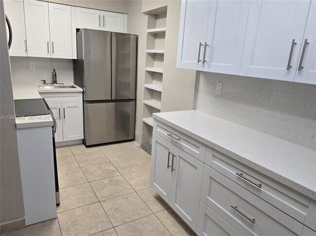 Foto del edificio - 8701 SW 141st St