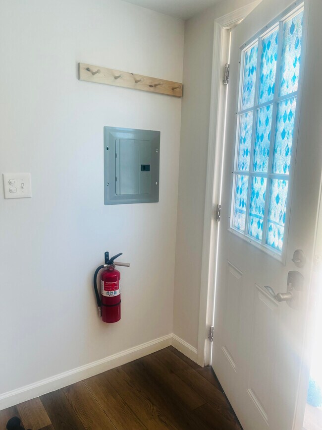 Building Photo - 3708 Taylor St