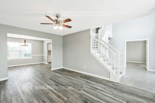 Foto del edificio - 6813 Fireside Ln