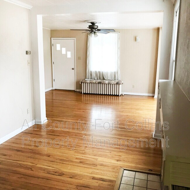 Building Photo - 401 Elm St
