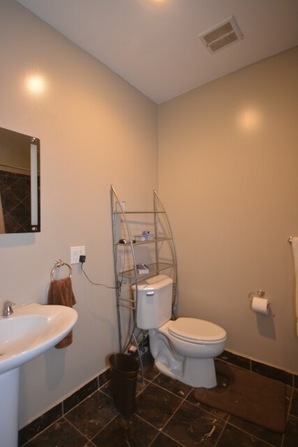 Building Photo - 2621 N Hampden Ct