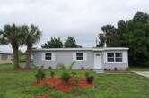 Primary Photo - 882 Hyacinth Street