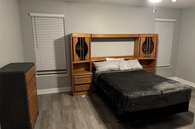 Foto del edificio - 199 Kennicott Dr