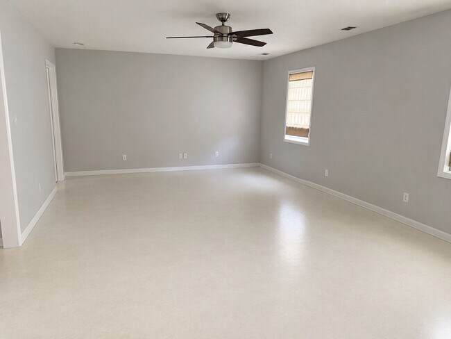 Foto del edificio - 2116 E Gwinnett St