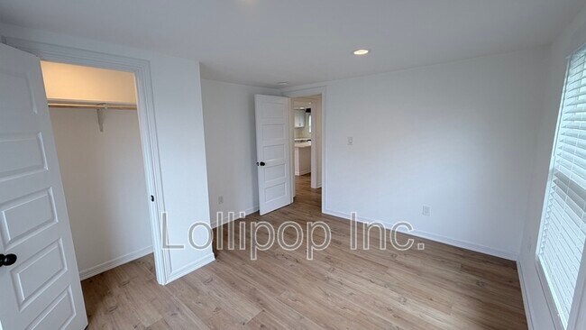 Foto del edificio - 2617 Sam Wilson St