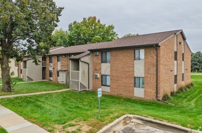 Foto del edificio - 1220 Hardin Dr