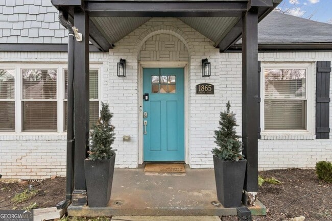 Building Photo - 1865 Stanton St