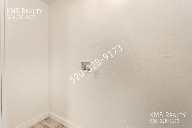 Foto del edificio - 2956 W Maxine Cir