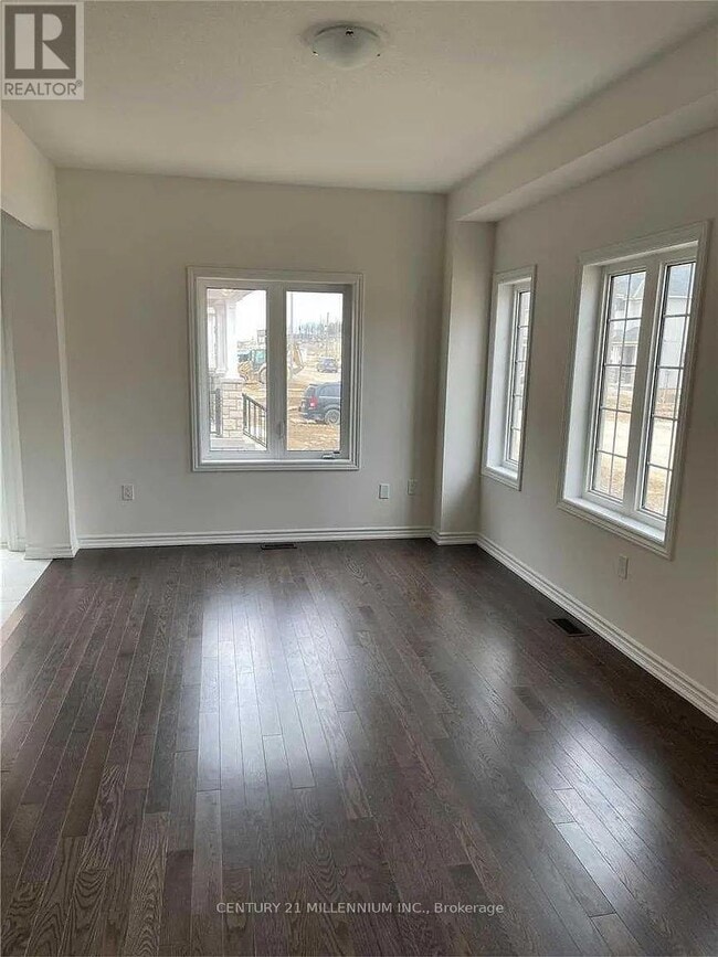 Building Photo - 107 Flagg Ave