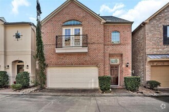 Building Photo - 2615 Cheshire Oaks Dr