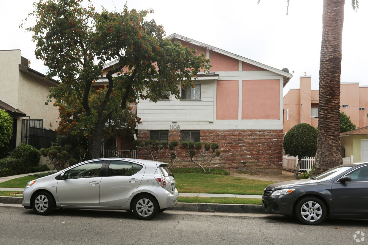 Building Photo - 1108 San Rafael Ave