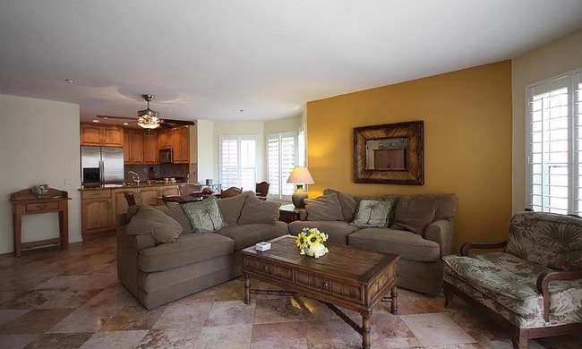 Building Photo - 500 The Strand N