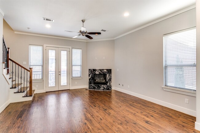 Photo - 4323 Dickason Ave Townhome