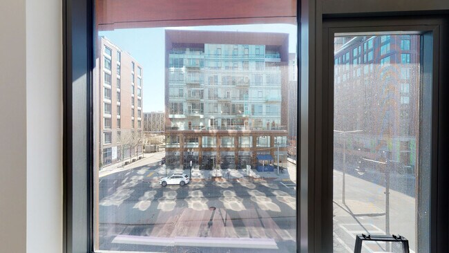 Foto del edificio - 345 Harrison Ave