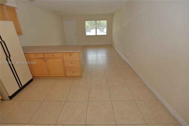 Foto del edificio - 1120 102nd St