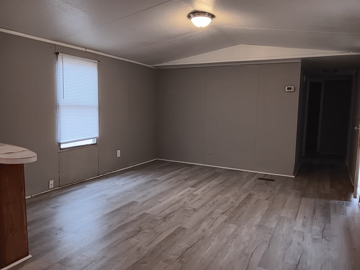 Foto del edificio - 175 Cypress Ln