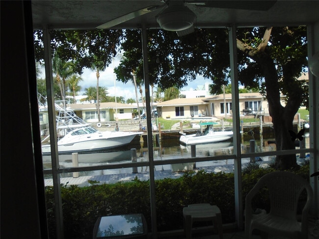 Foto del edificio - 3165 NE 48th Ct