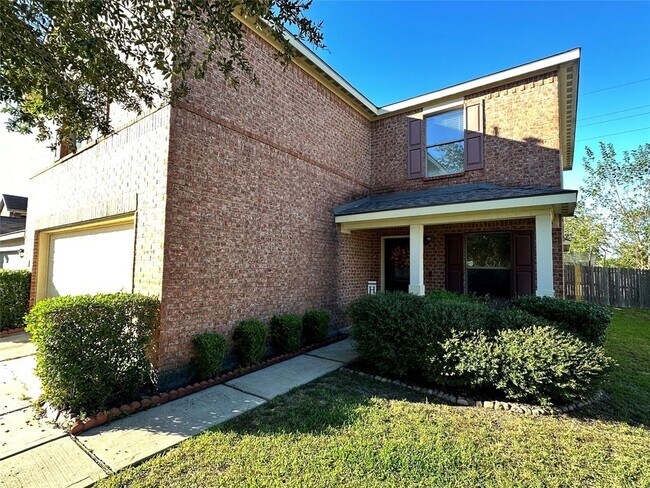 Building Photo - 527 Remington Heights Dr