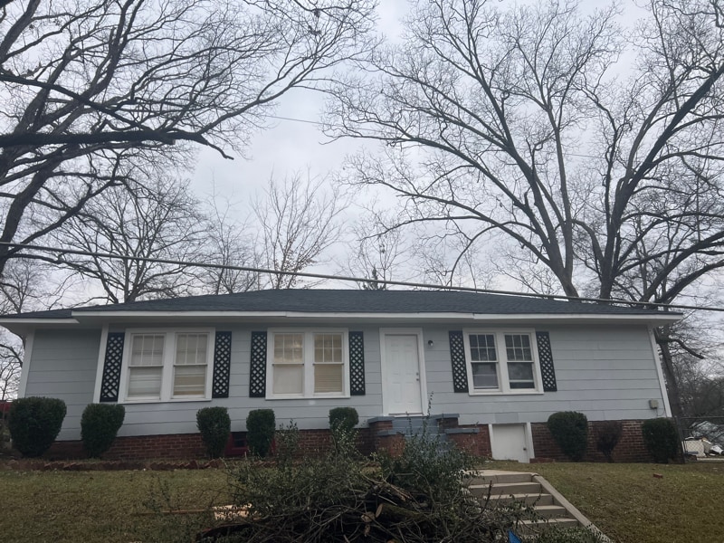 Foto principal - 122 Highland Dr