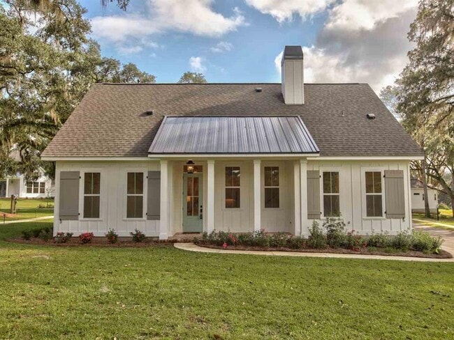 Building Photo - 249 Camellia Oaks Ave