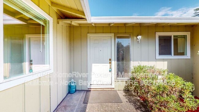 Building Photo - 6123 Bridgewood Dr
