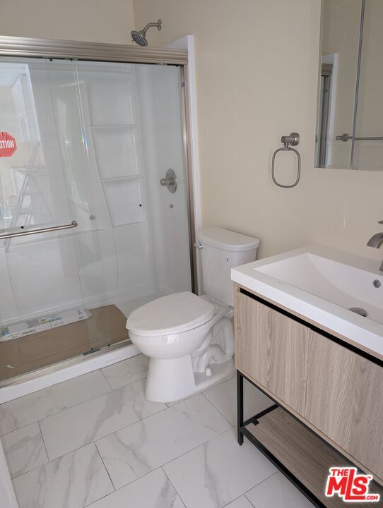 Foto del edificio - 317 W 111th St