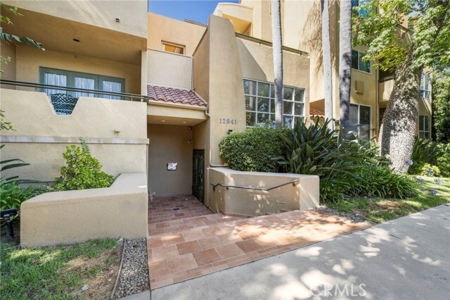 Foto del edificio - 12841 Bloomfield St