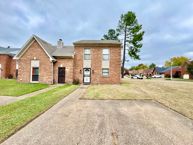 Photo - 6338 Kirby Downs Dr House