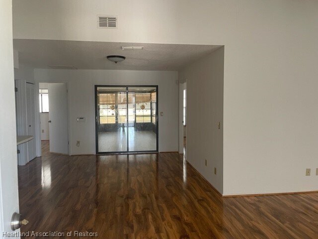 Foto del edificio - 4113 Elson Ave