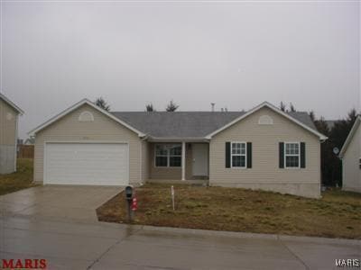Primary Photo - 2311 Garden Ln