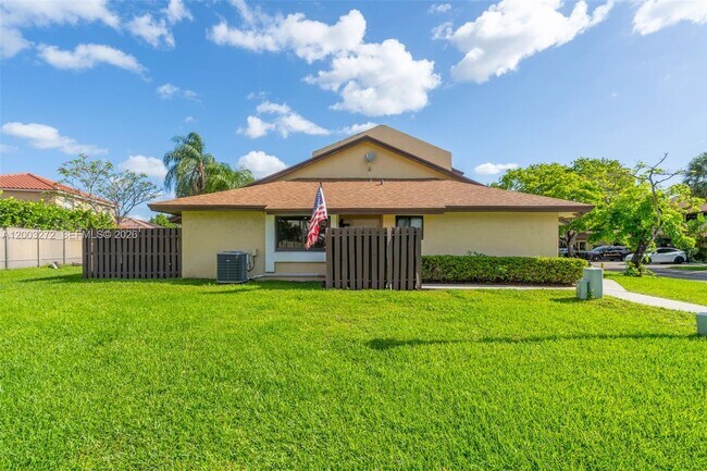 Foto del edificio - 250 SW 97th Terrace