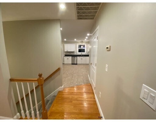 Foto del edificio - 152 Dewey Ave