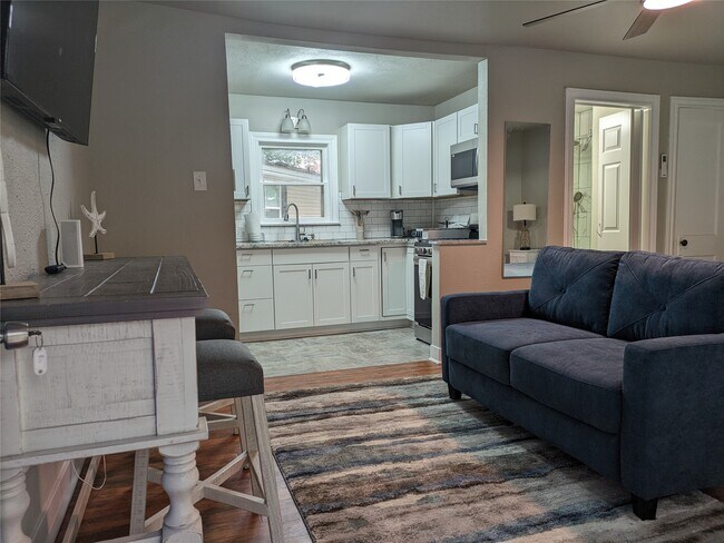 Foto del edificio - 418 Waco Ave