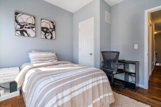 Building Photo - 2005 Cecil Ave