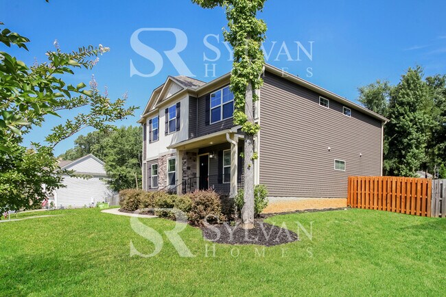 Foto del edificio - Spacious 5BR 3BA Home