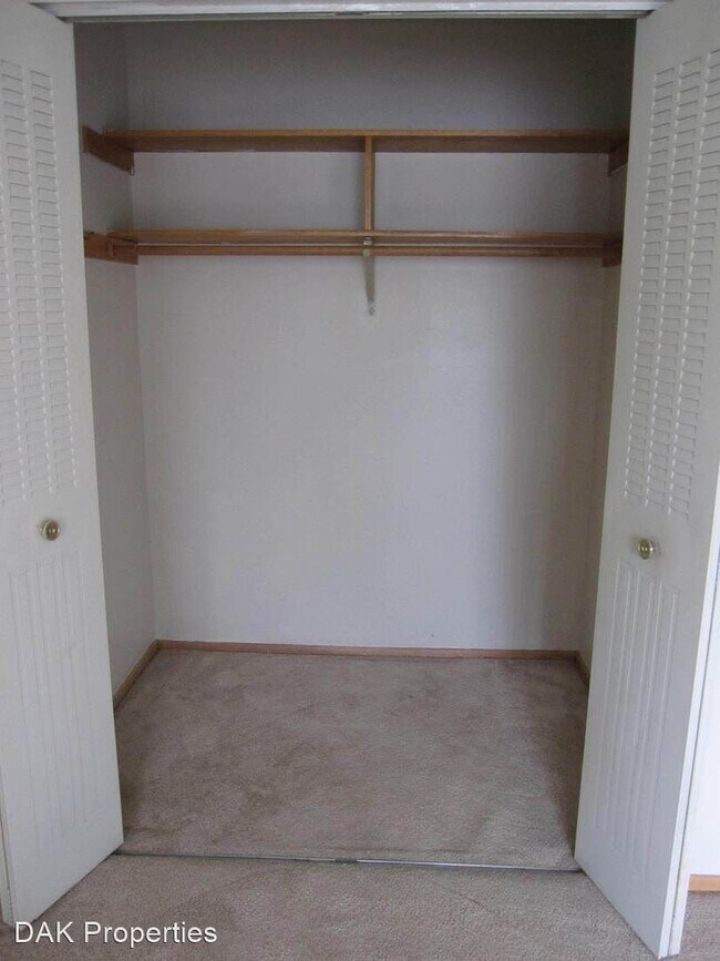 Building Photo - 4020 S 65th St