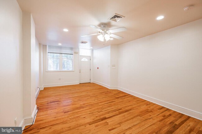 Foto del edificio - 1510 Fairmount Ave