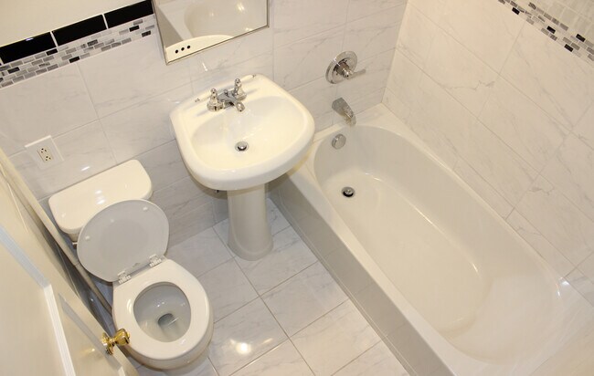 Foto del edificio - 1317 W Mulberry St