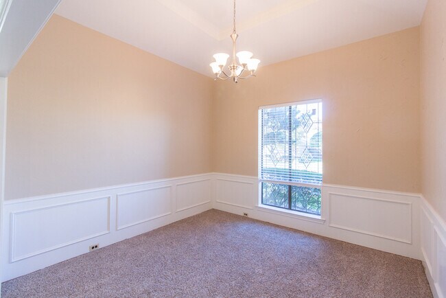 Building Photo - 1104 Sandy Creek Dr, Allen