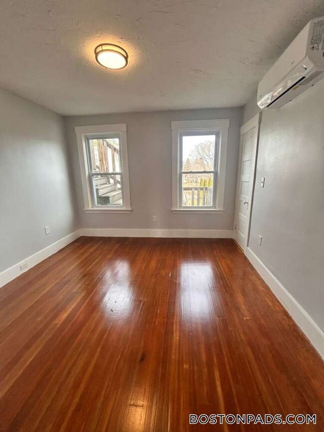 Foto del edificio - 67 Fairlawn Ave
