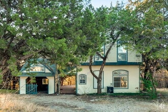Building Photo - 3001 Hilltop Rd