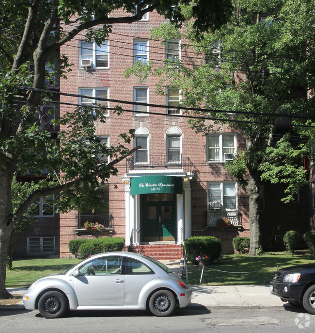 Building Photo - The Winston Apartments