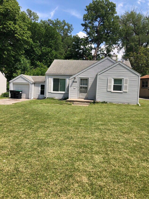 Photo - 3525 Martin Ave (Omaha, NE)