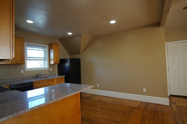 Foto del edificio - 375 Bay View Ave