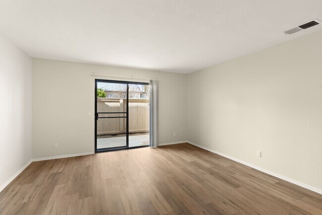 Foto del interior - Parkview Palms Apartments- Riverside, CA