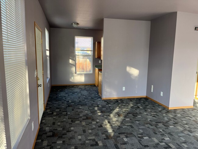 Building Photo - 511 N 23rd Ave