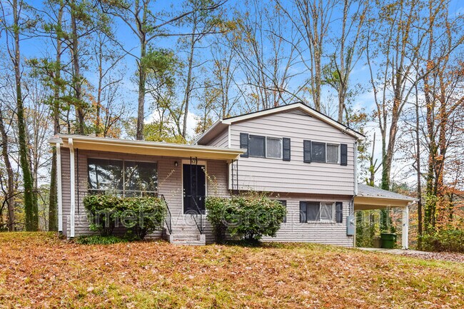 Building Photo - 428 Plainville Dr SW