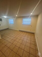 Building Photo - 51 Lynde St