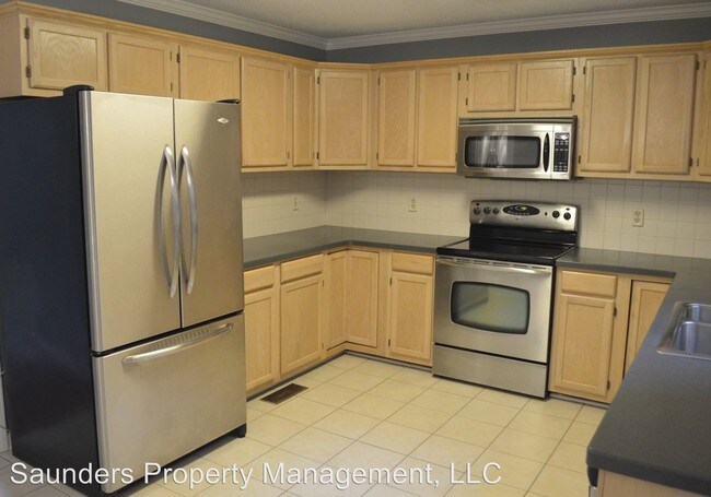 Foto del edificio - 3 br, 2.5 bath House - 2217 Briar Glen Rd